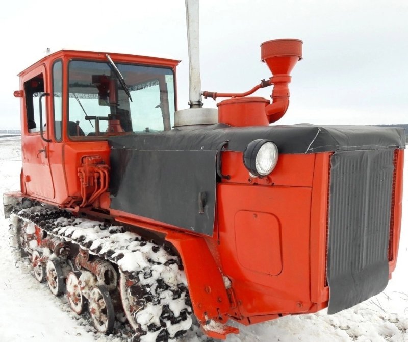 ДТ-175 гусеничные тракторы