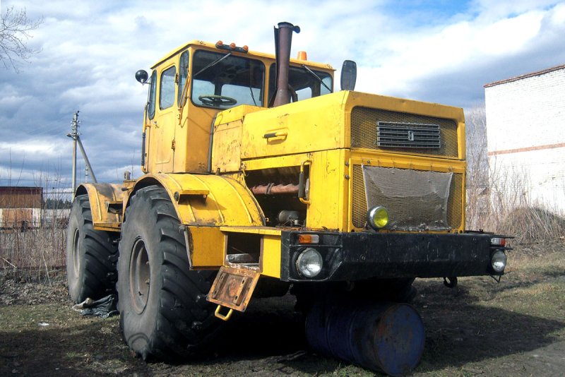 К700 Кировец 2002