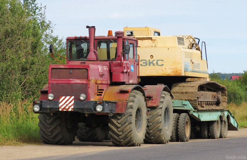 К-701 Кировец трал