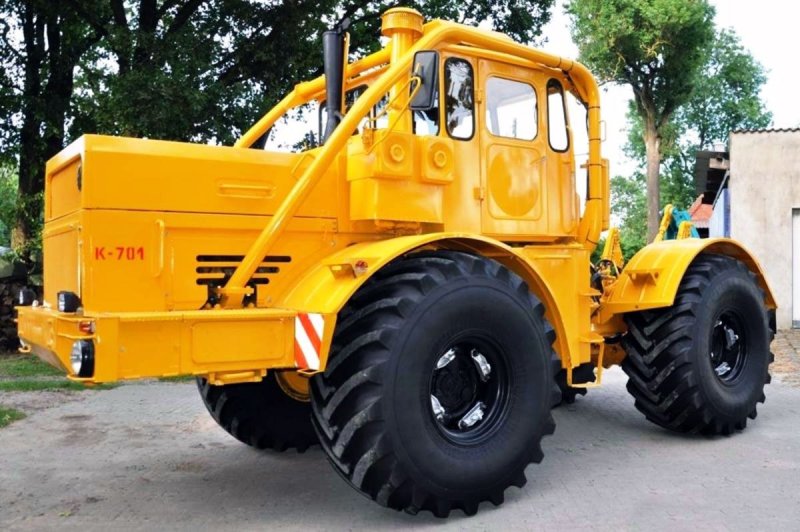 К701 Кировец трактор