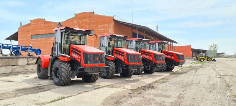 Трактор Кировец продукция Кировского завода