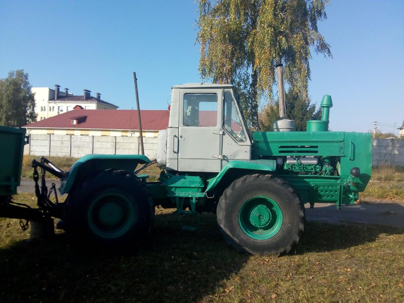 Трактор т 150к зеленый