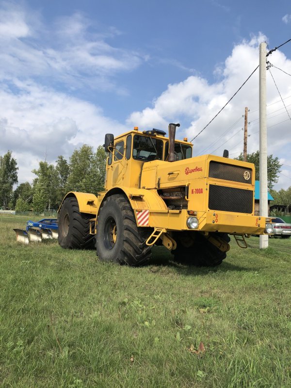 Кировец к-700 новый