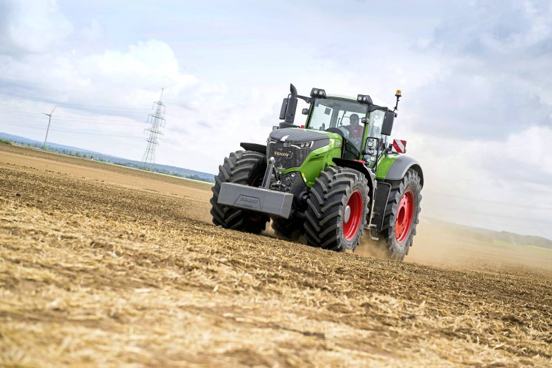Трактор Fendt 1050