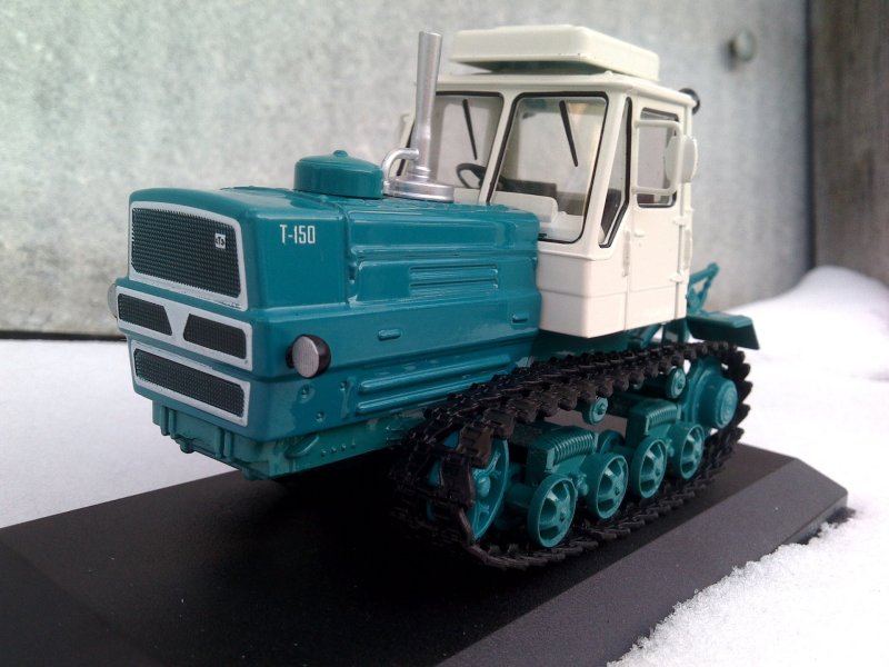 Модель трактора т-150
