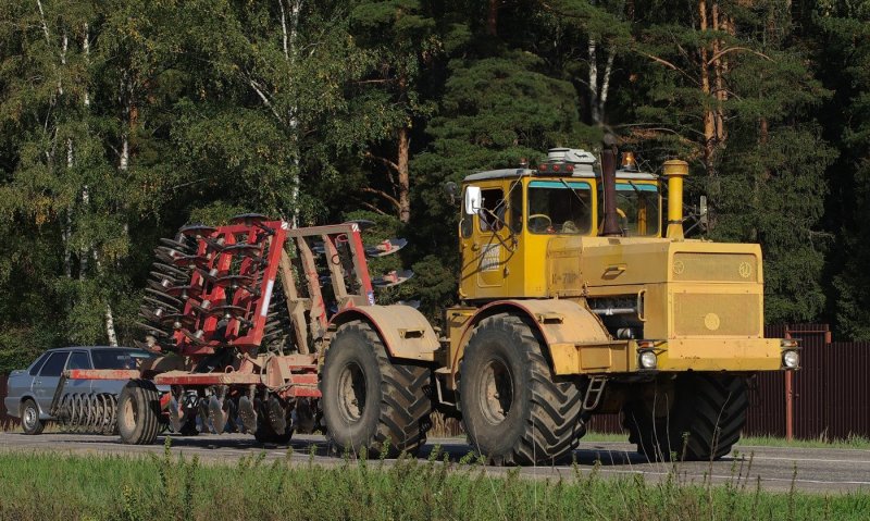 Трактор т 701 Кировец