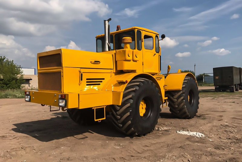 К700 Кировец трактор