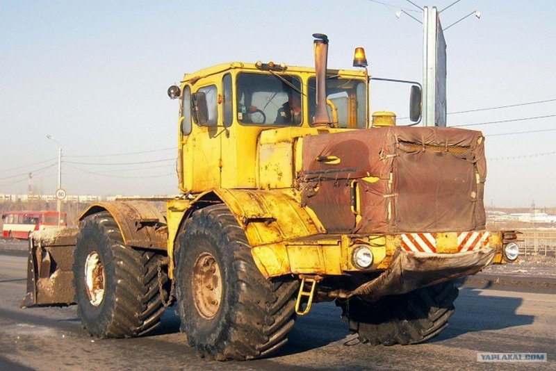 Трактор k-701 Кировец