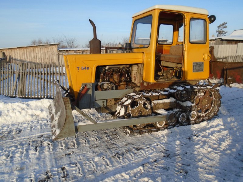 Трактор т-54 Болгар