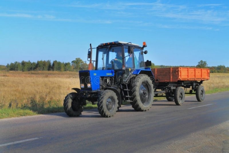 Прицеп для трактора Беларусь 82.1