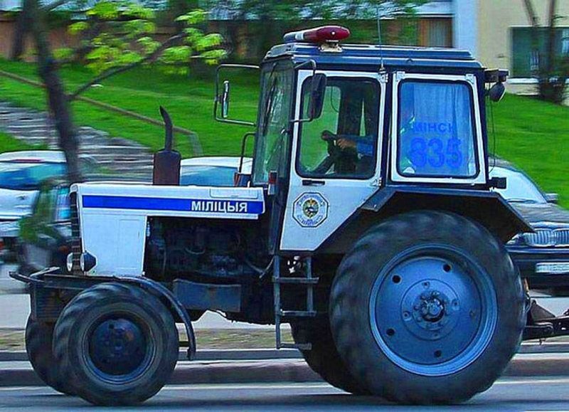 МТЗ-80 трактор полицейский