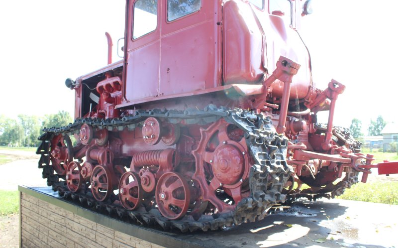 Трактор ДТ-54 задний мост