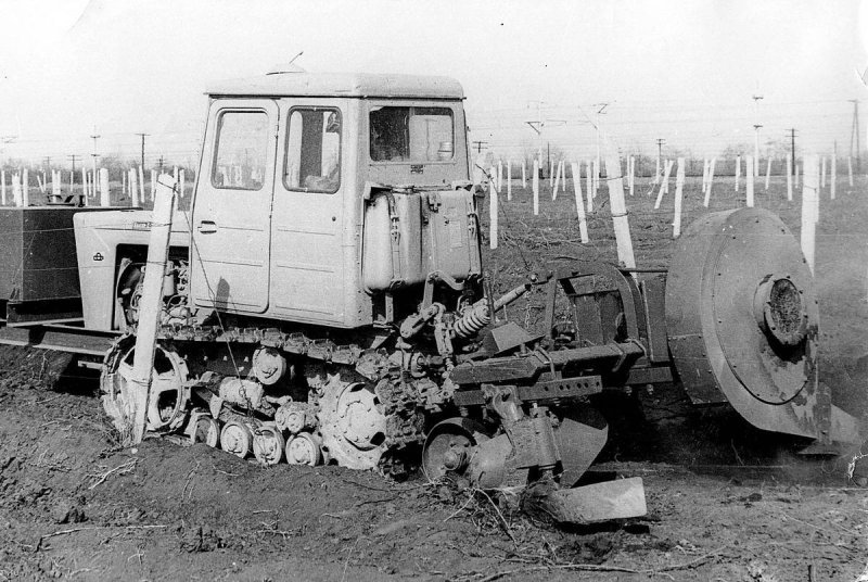 Свекловодческий трактор т-54с