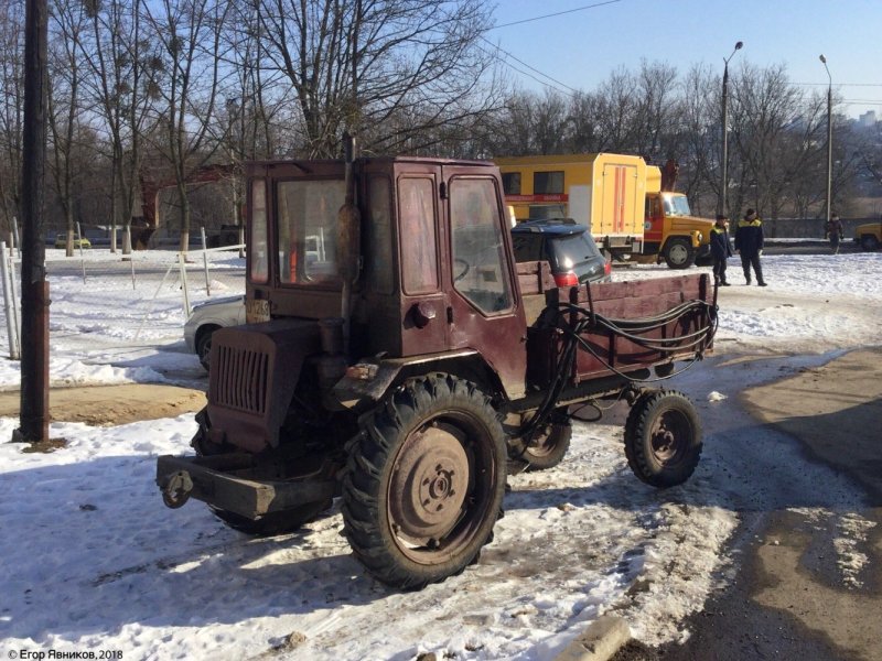 Масса трактора т 16
