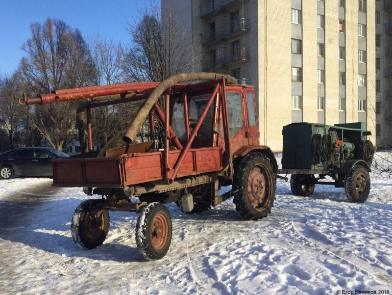 Самоходное шасси т-16м