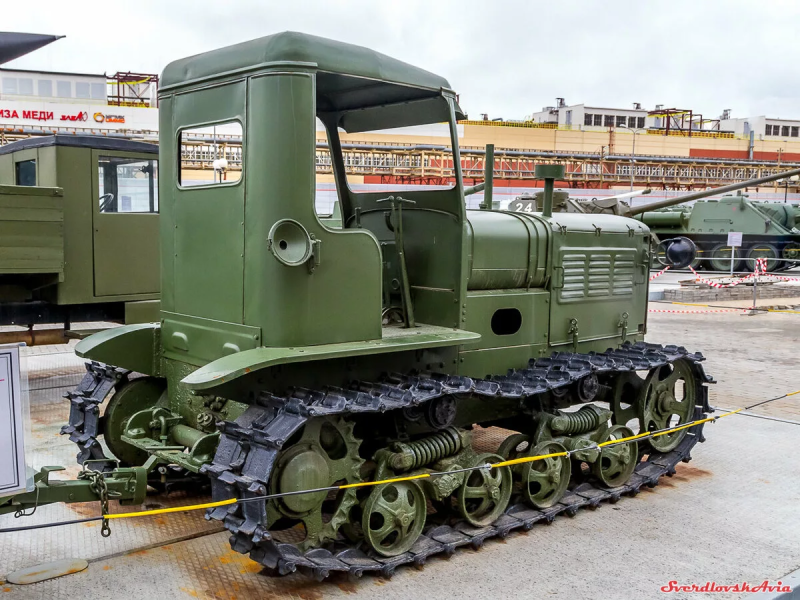 Трактор тягач СТЗ-5