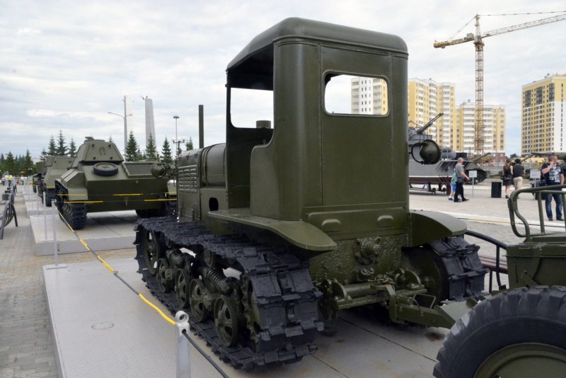 Тягач СТЗ-3