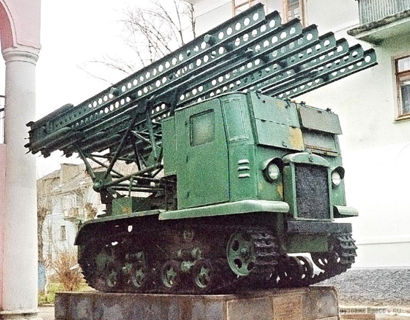 Тягач СТЗ-5 Сталинец
