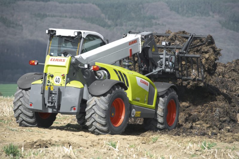 Телескопический погрузчик CLAAS Scorpion 6030