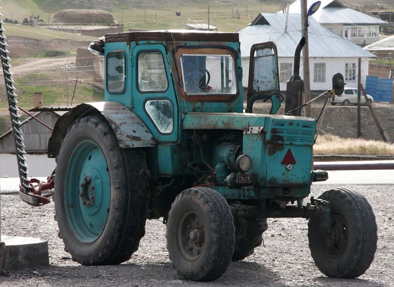 T40 traktorlar