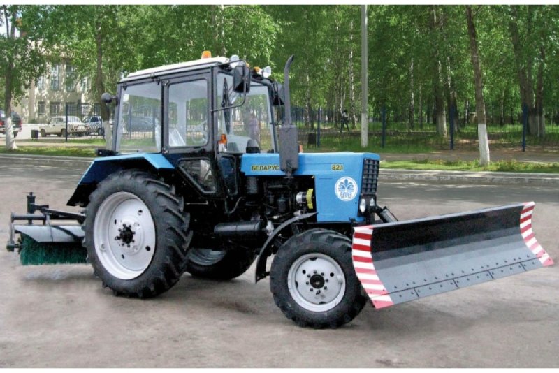 Машина уборочная Беларус 82мк-01