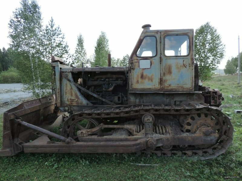 Т-100 трактор