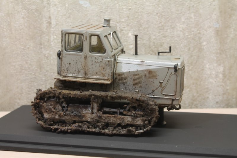 Модели AVD 1/43 т100