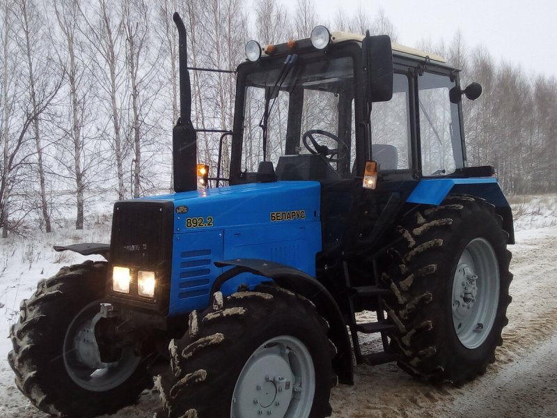 Трактор МТЗ Беларус 892