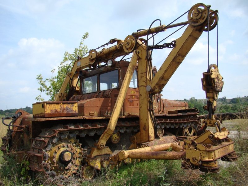 Трактор ДТ 250