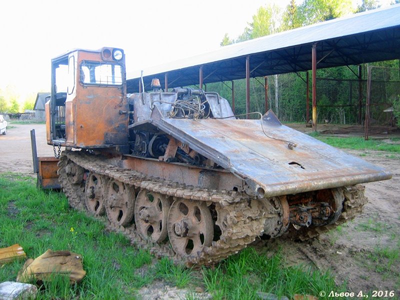 Трелевщик ТДТ 55