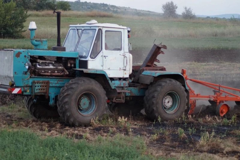 Т-150к трактор