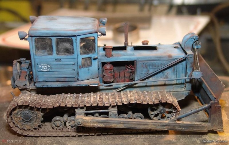 Трактор т-100 1/35