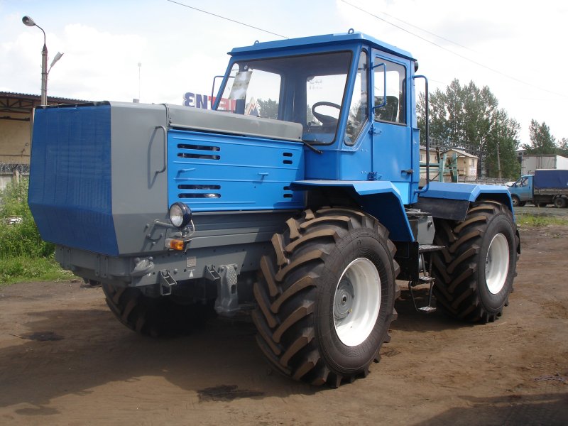 Трактор ХТЗ Т-150