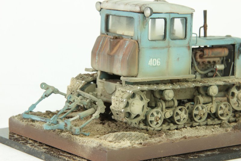 ДТ-74 трактор Моделстрой