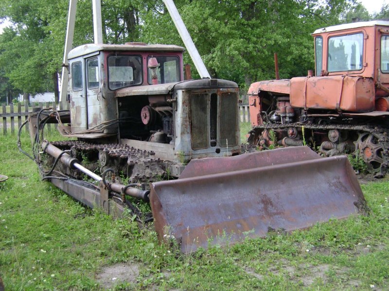 Т-74 гусеничный трактор ПБ 35