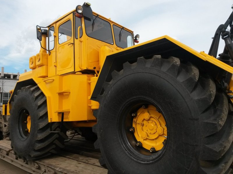 К700 Кировец трактор