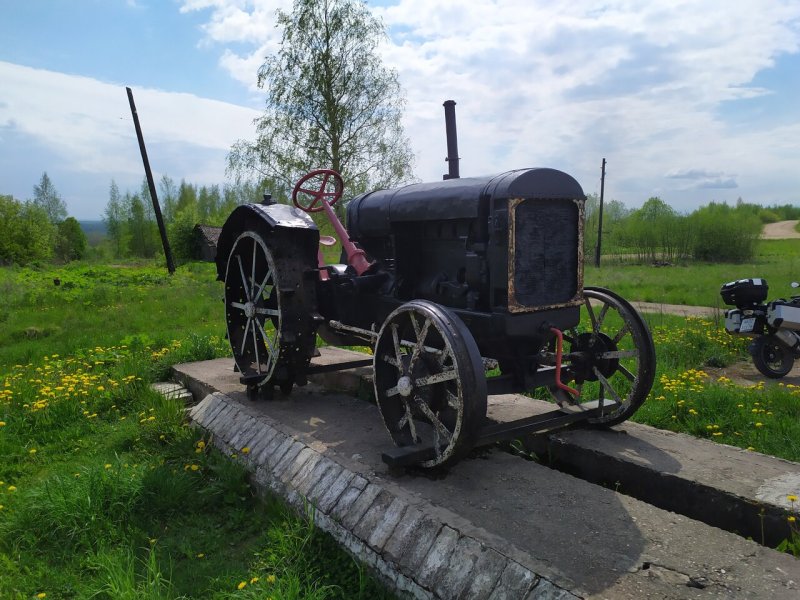 Трактор Путиловец