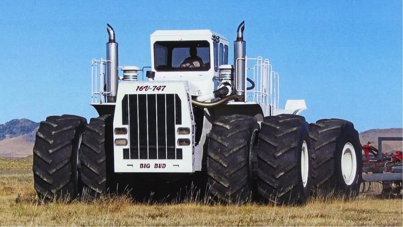 Трактор big Bud