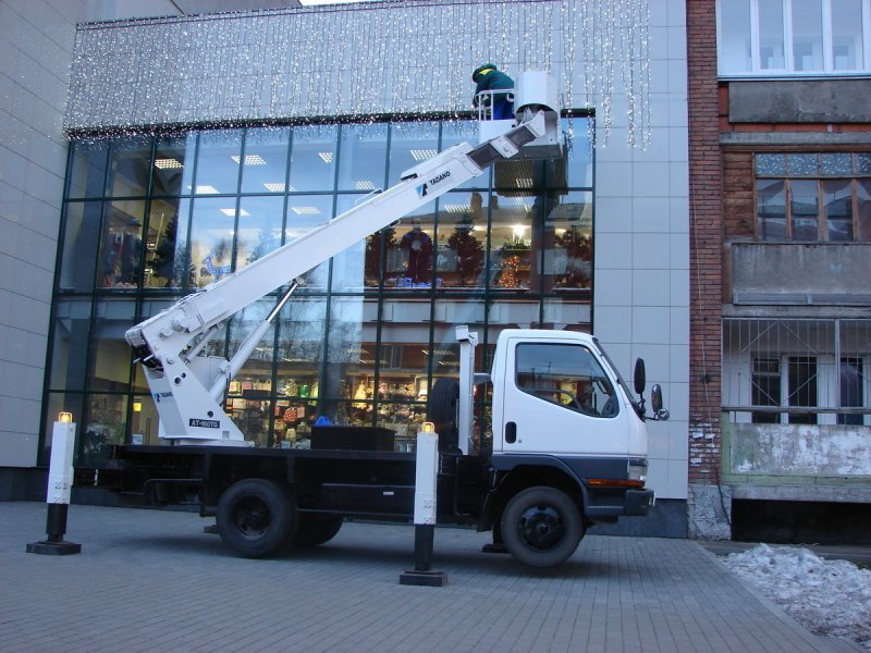 Автовышка Isuzu 18 метров телескопическая