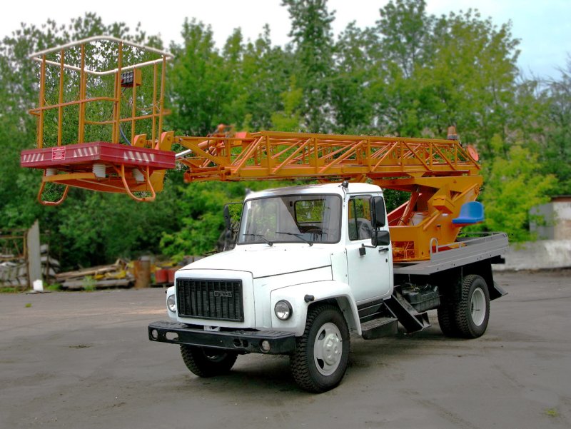 ГАЗ-3307 ап-18 автовышка