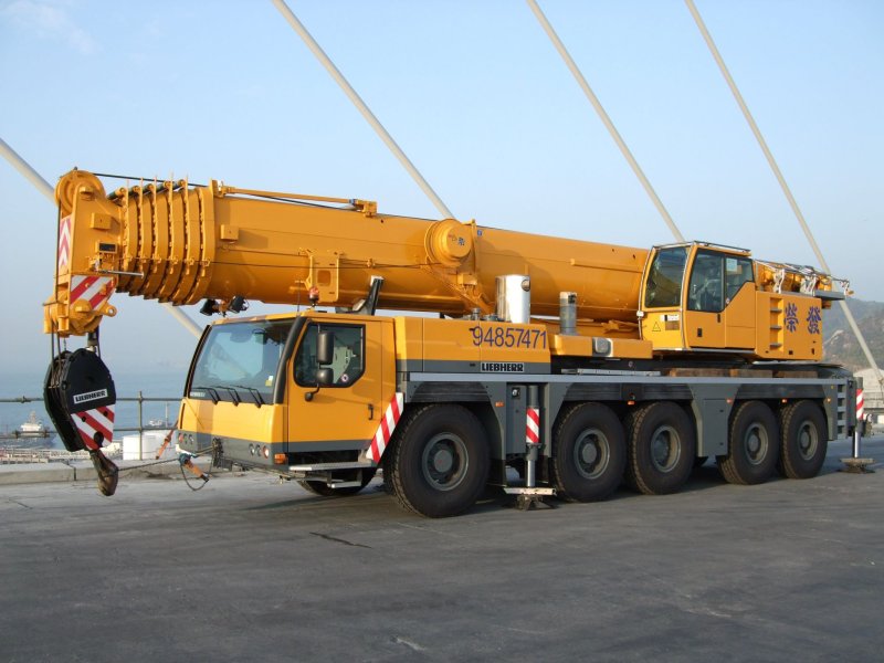 Автокран Liebherr LTM 1200