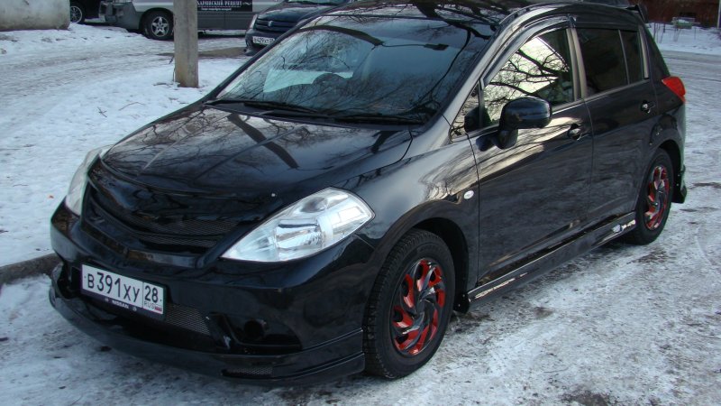 Nissan Tiida обвес