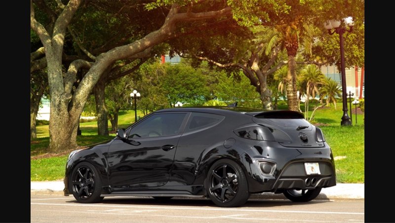 Hyundai Veloster Black