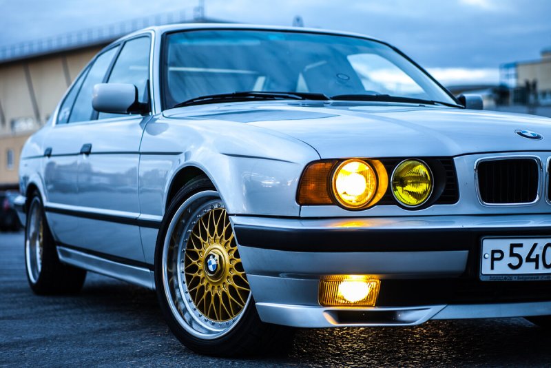 BMW 5 e34