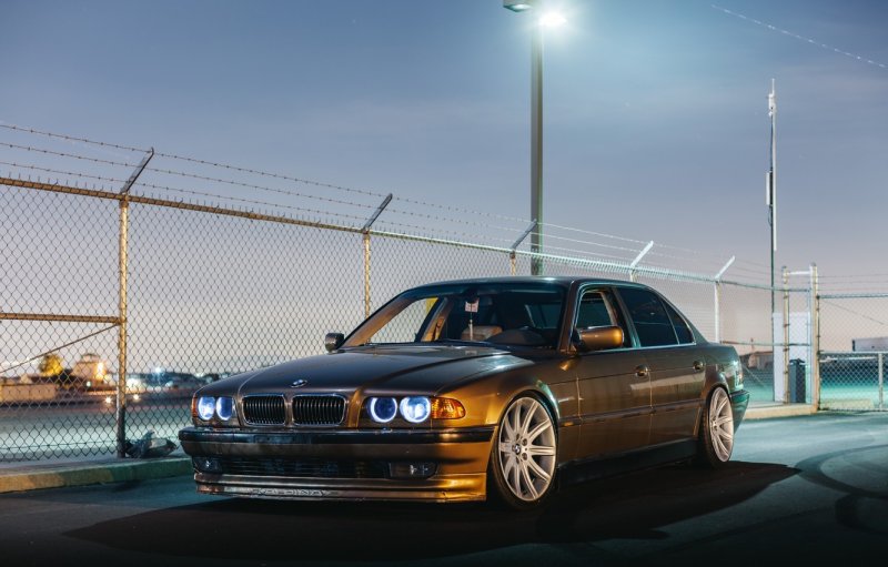 BMW e38 стенс