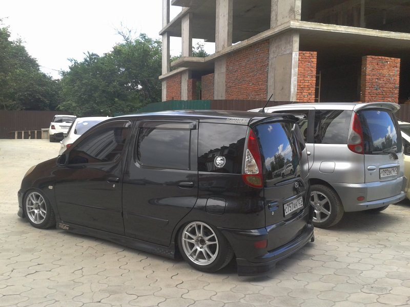 Toyota Funcargo Tuning