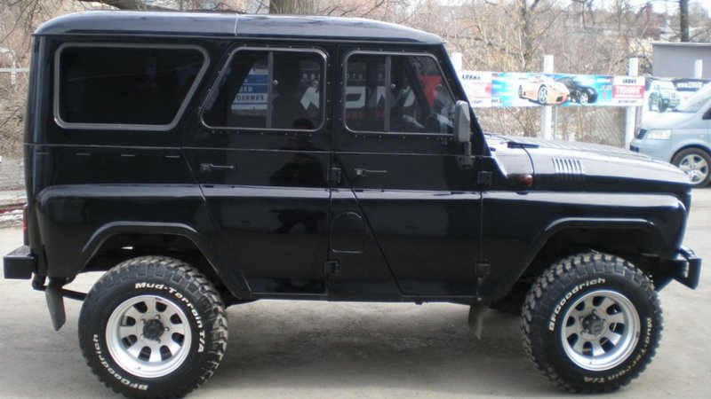 УАЗ 469 Хантер черный