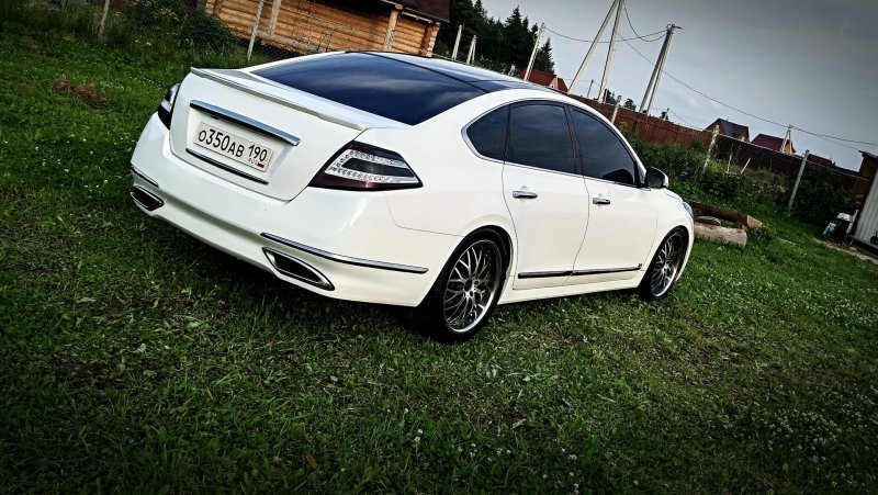 Nissan Teana j32 White