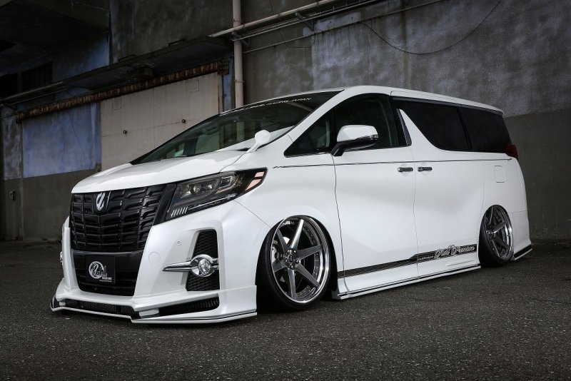 Toyota Alphard 2007 Tuning