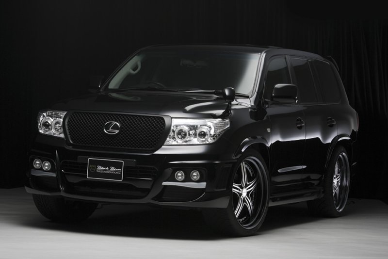 Toyota Land Cruiser 200 Black Bison